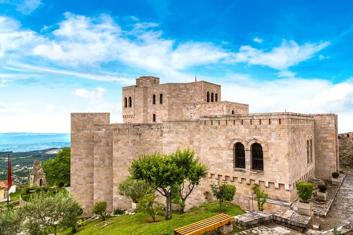 Krujë Castle & Skanderbeg Museum